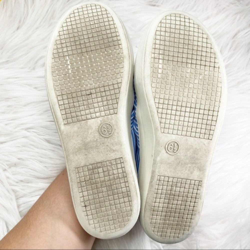 A New Day Blue Stripe Bow Slip On Sneakers 6.5 - Picture 3 of 9